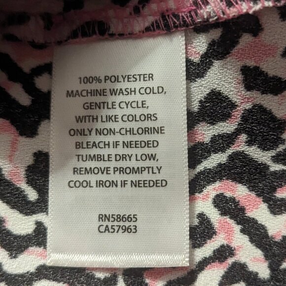 Halogen Size Small (Oversized) Cami in Black and Pink - Picture 6 of 12